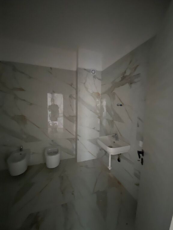 Paskuqan , Ahmati petrol , 2+1+2wc per qera