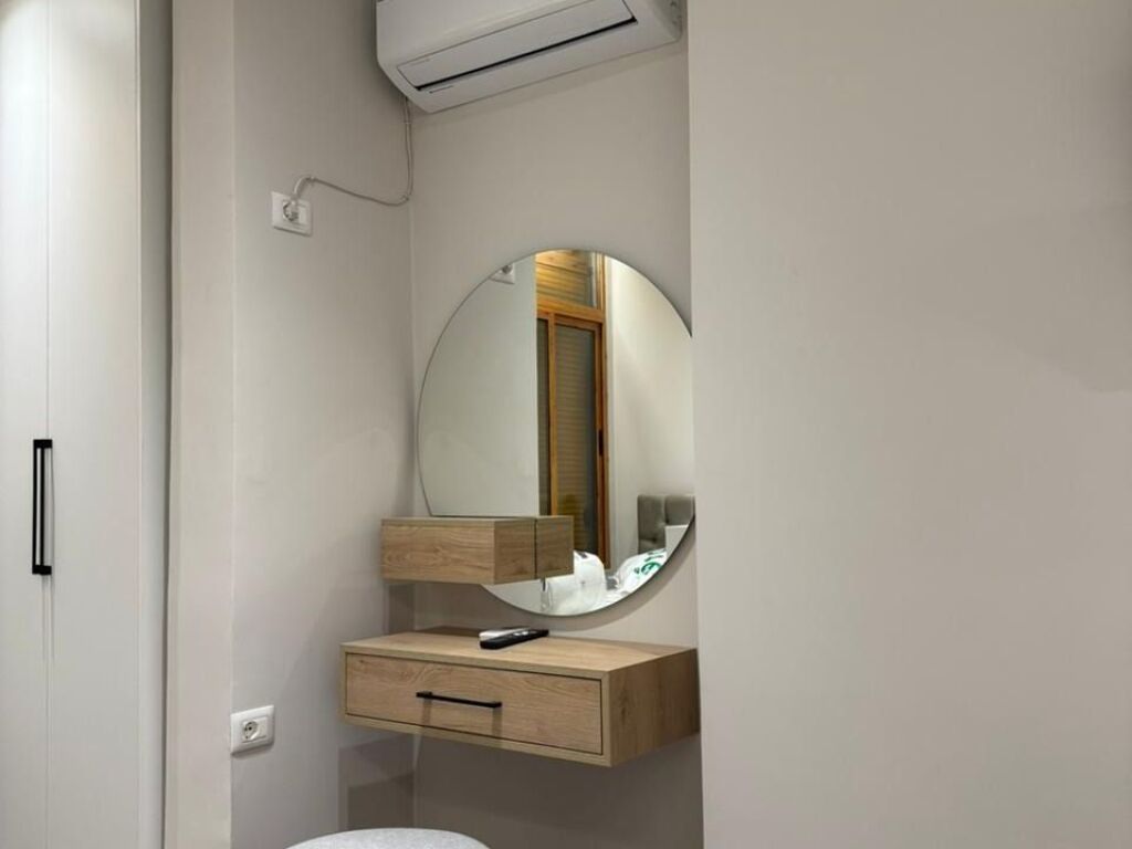 🏡 Appartamento 1+1 in Vendita – Via Petro Korçari, Comune di Parigi