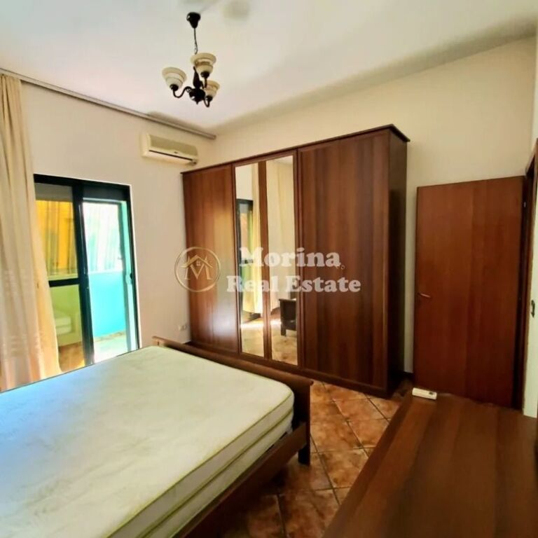 Qera | Shtëpi private 2 + 1 | Rruga e Durrësit | 600 €/muaj