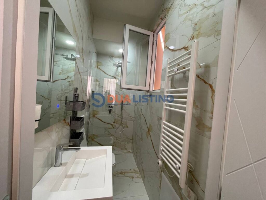 Ofrojme Apartament 1+1 me qira Perballe Delijorgjit!