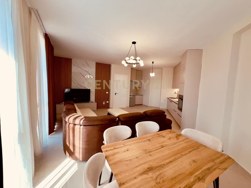 Jepet me qira apartament 2+1 me 2 tualete dhe 1 post parkimi, pranë Arlis Farmacia 10.