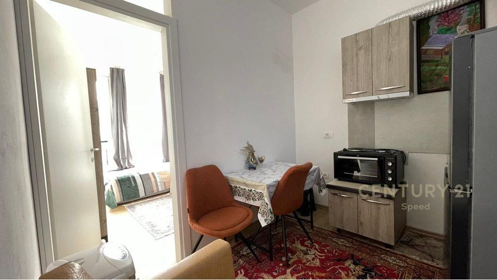 Studio apartments for rent in the 5 Maj area!