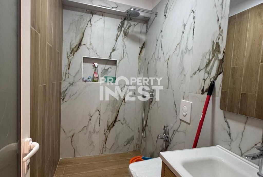 Studio apartment for sale on Sulejman Delvina street, former Hotel Diplomat