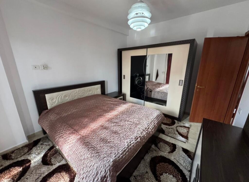 2+1,furnished,at the Asllan Rusi building Laprake,price 550 euro