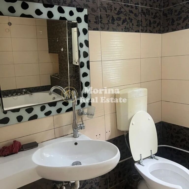 Qera | Shtëpi private 2 + 1 | Kompleksi Malajzian | 400 €/muaj