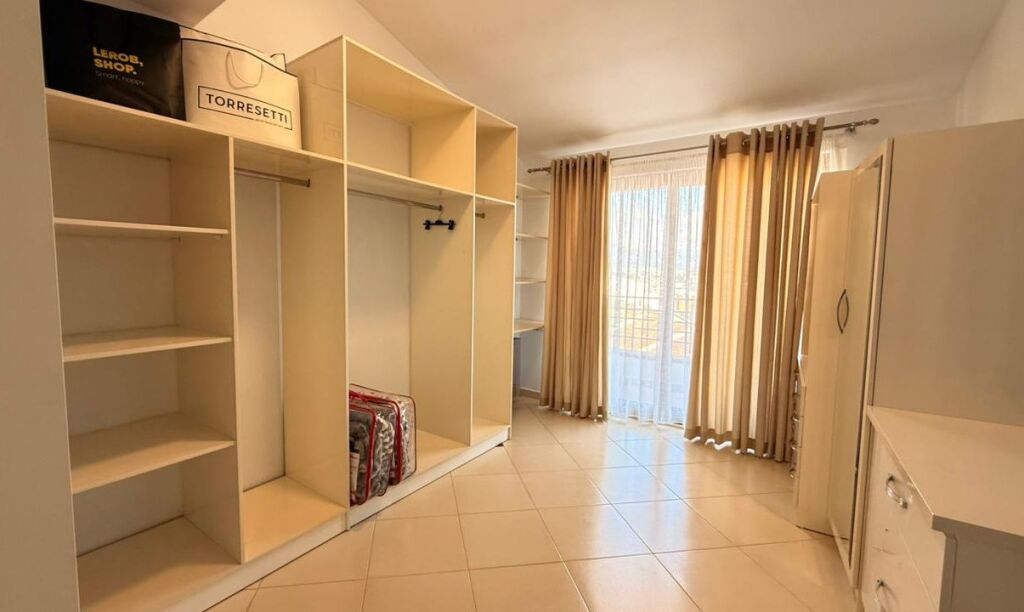 Vile me qira tek Kodra e Diellit