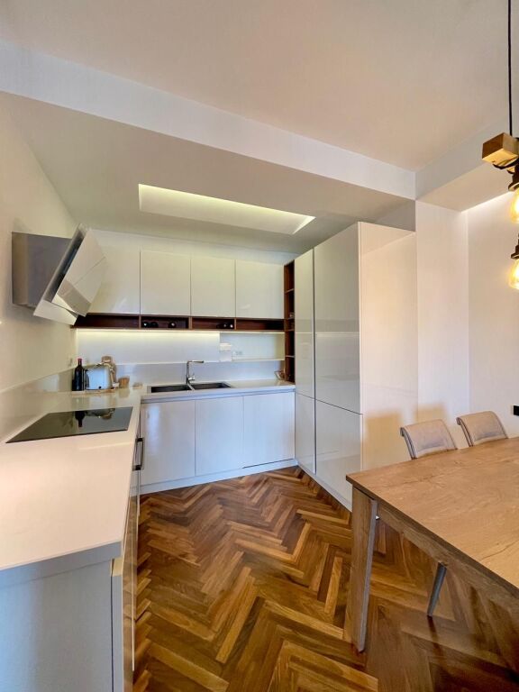 SUPER APARTAMENT 2+1 PER QIRA TEK AMBASADOR 3