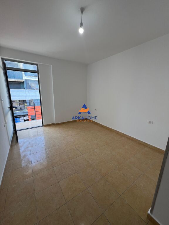 SHITET APARTAMENT 1+1+BALLKON "KOMPLEKSI CABEJ, MISTO MAME" 1260000 EURO