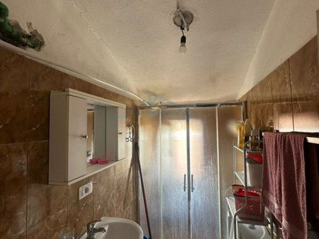 Shitet , Apartament 2+1 , Bulevardi Zogu I , Tirane