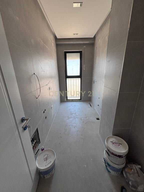 NEW BOULEVARD, SELLING APARTMENT 2+1+2