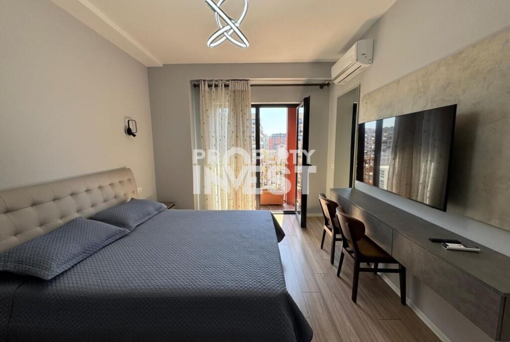 Apartment 3+1+2+parking space for rent, Tirana Garden Building, Kavaja Street