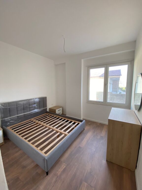 Paskuqan , Ahmati petrol , 2+1+2wc per qera