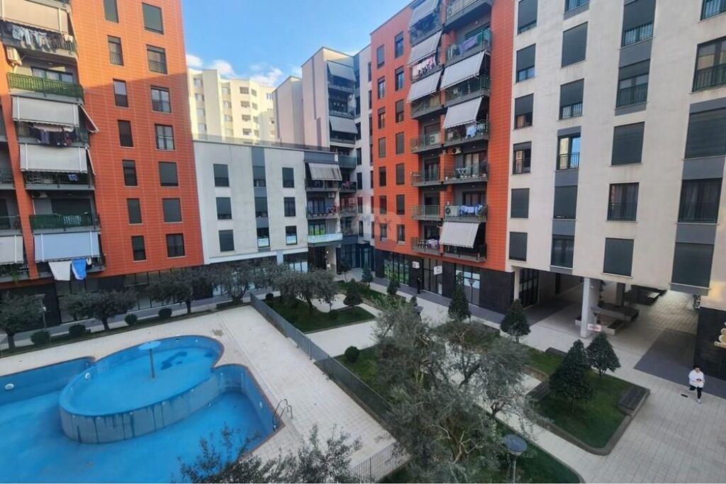 Apartament - Për Shitje - Ish Fusha e Aviacionit, Tiranë