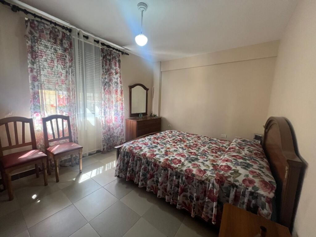 SHITET APARTAMENT 1+1 NE GOLEM