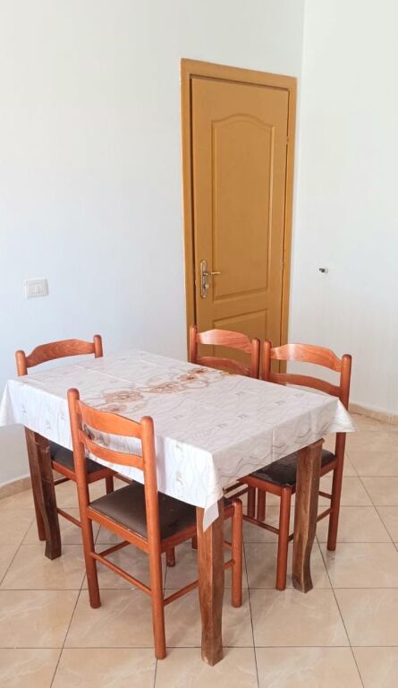 Appartamento 2+1+1 con Balcone in Affitto