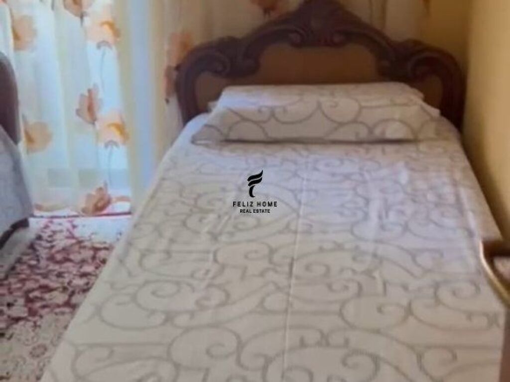 APARTAMENT ME QERA 2+1 ISH EKSPOZITA 70.000 LEKE FH-68349