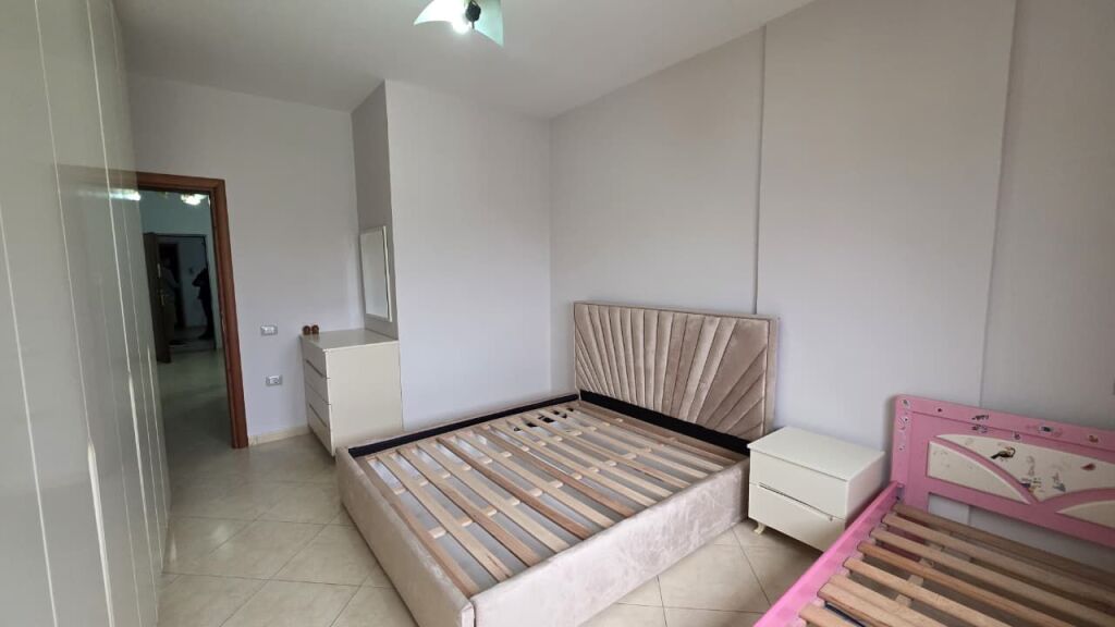 🌆 Apartament 1+1 në shitje – Albano &amp; Romina, pranë Arjolit | Vlorë