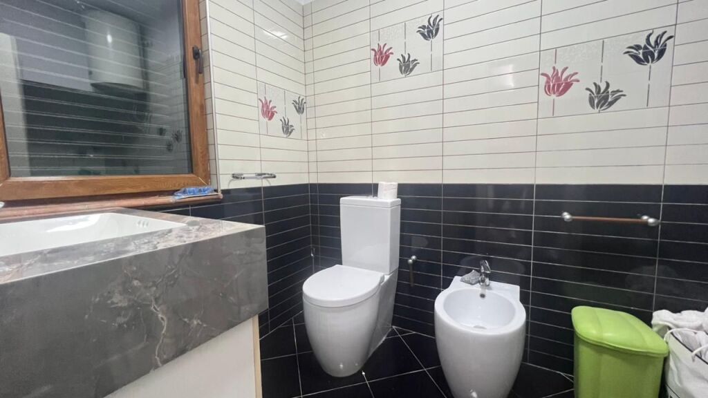 Vile me qira tek Kodra e Diellit