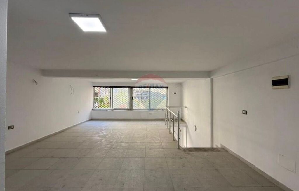 Dyqan - Për Shitje - Pallatet Çabej, Tiranë ID: 530581008-79