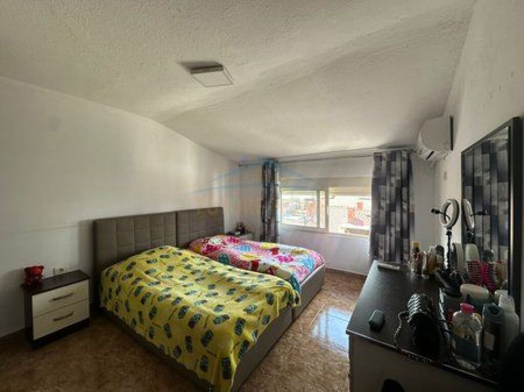 Shitet , Apartament 2+1 , Bulevardi Zogu I , Tirane