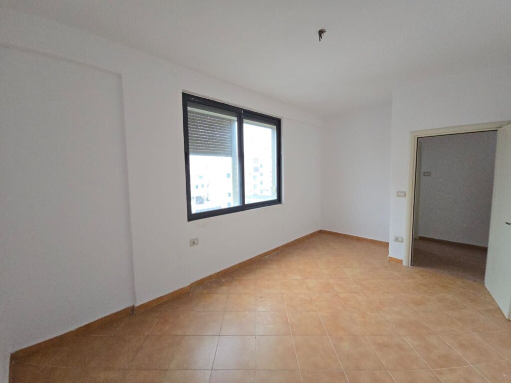 🏡 SHITET APARTAMENT 2+1 – PRANË DREJTORISË SË POLICISË, DURRËS