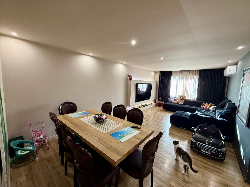 📣 SHITET Apartament 3+1+2 📍 Blloku Gintash, Laprake ✨