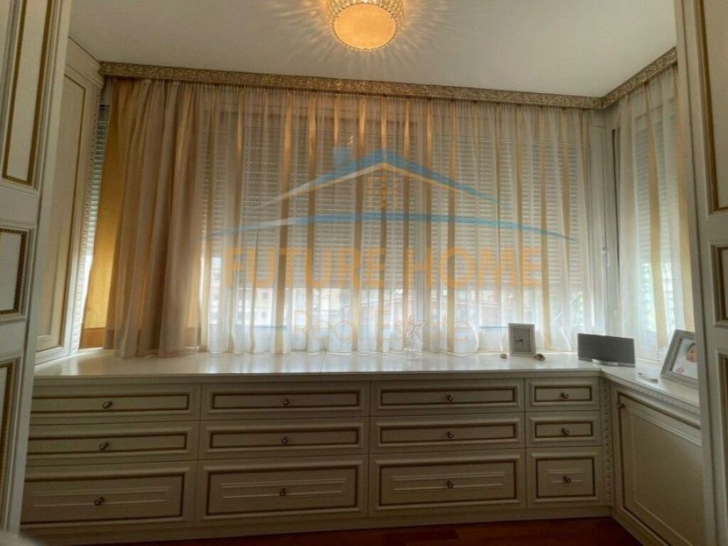 Qera, Apartament 2+1, Bllok