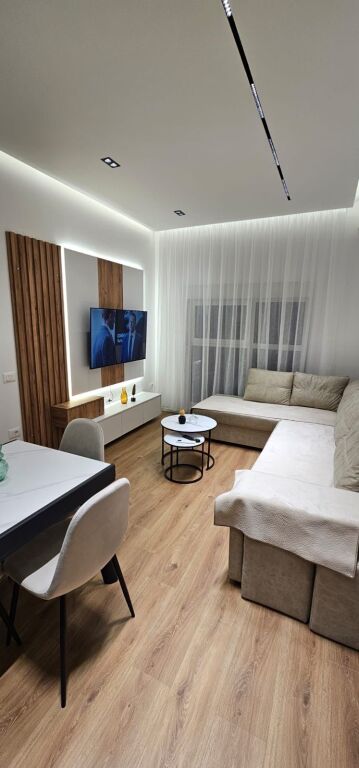 🏡 For rent 2+1 – Kadiu Complex, Ali Demi (Tirana) 💰 50,000 lek/month 📍 Quiet area, great location