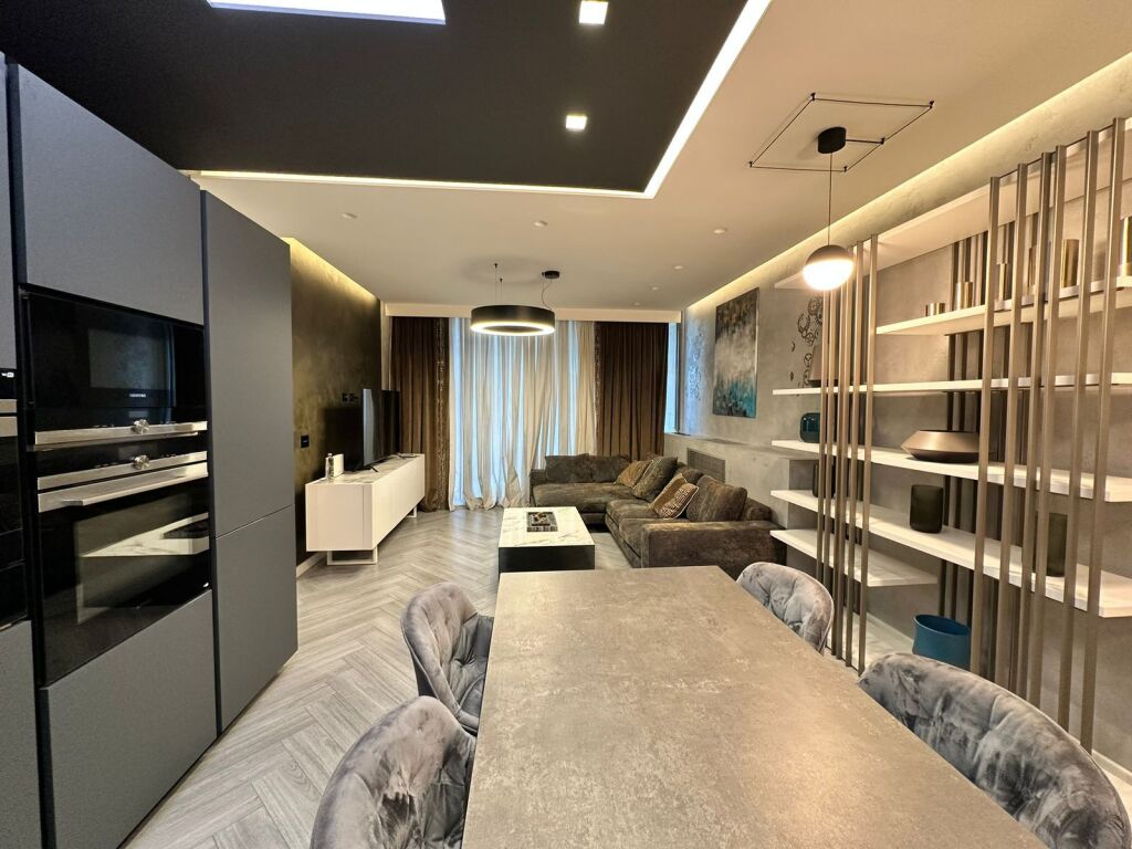 Shitet Apartament 2+1+Ballkon në Don Bosko