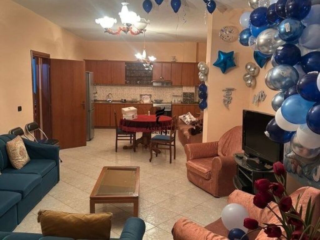 VENDESI APPARTAMENTO 2+1 XHAMLLIK 198.000 EURO FH-68293