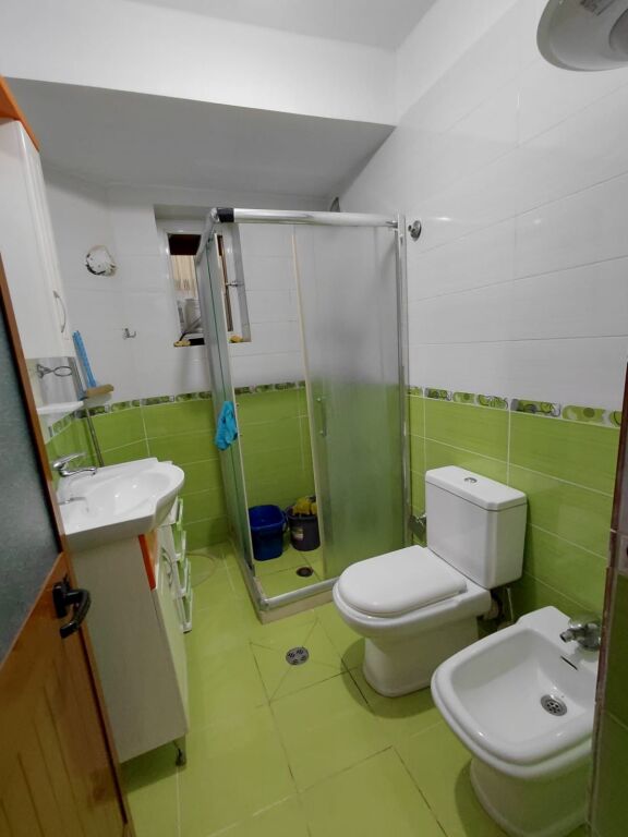 Allias Affitta appartamento 1+1 ad Allias vicino alla Scuola Bashkuar!