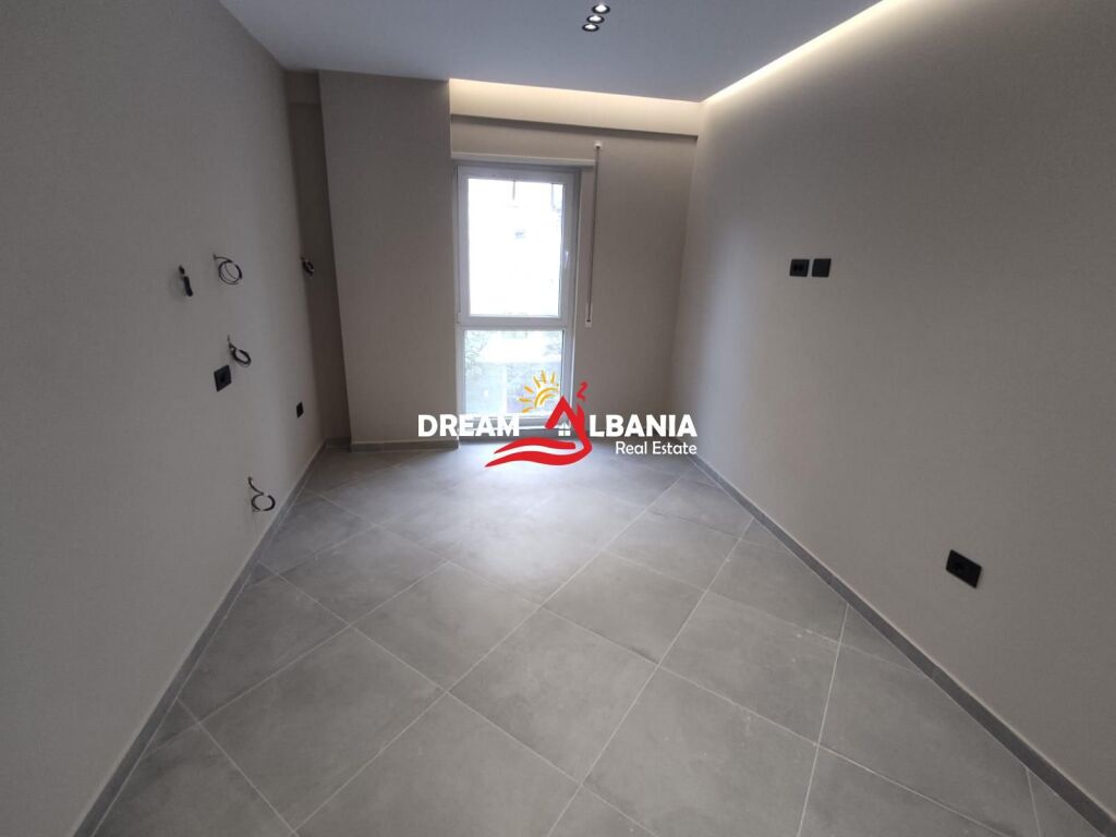 Appartamento 2+1+2wc in Affitto in Via 5 Maji vicino a Concord Center ( ID 42215523 )