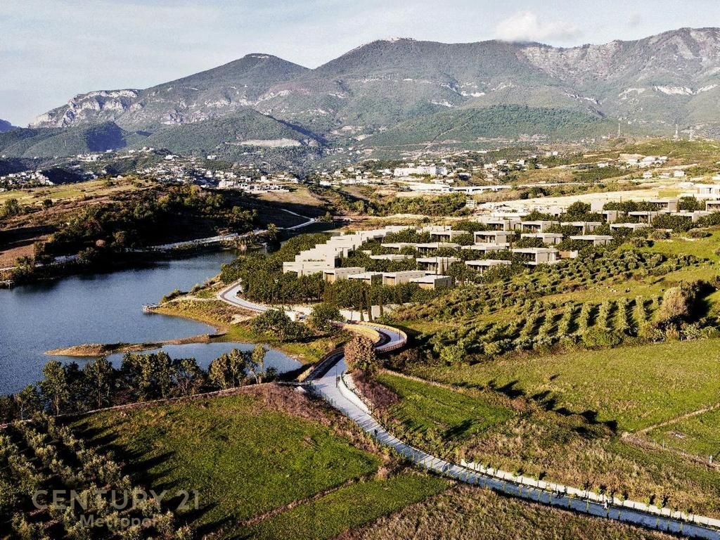 Apartament 2+1+2 me pamje nga Liqeni, Lake Front, FARKË!