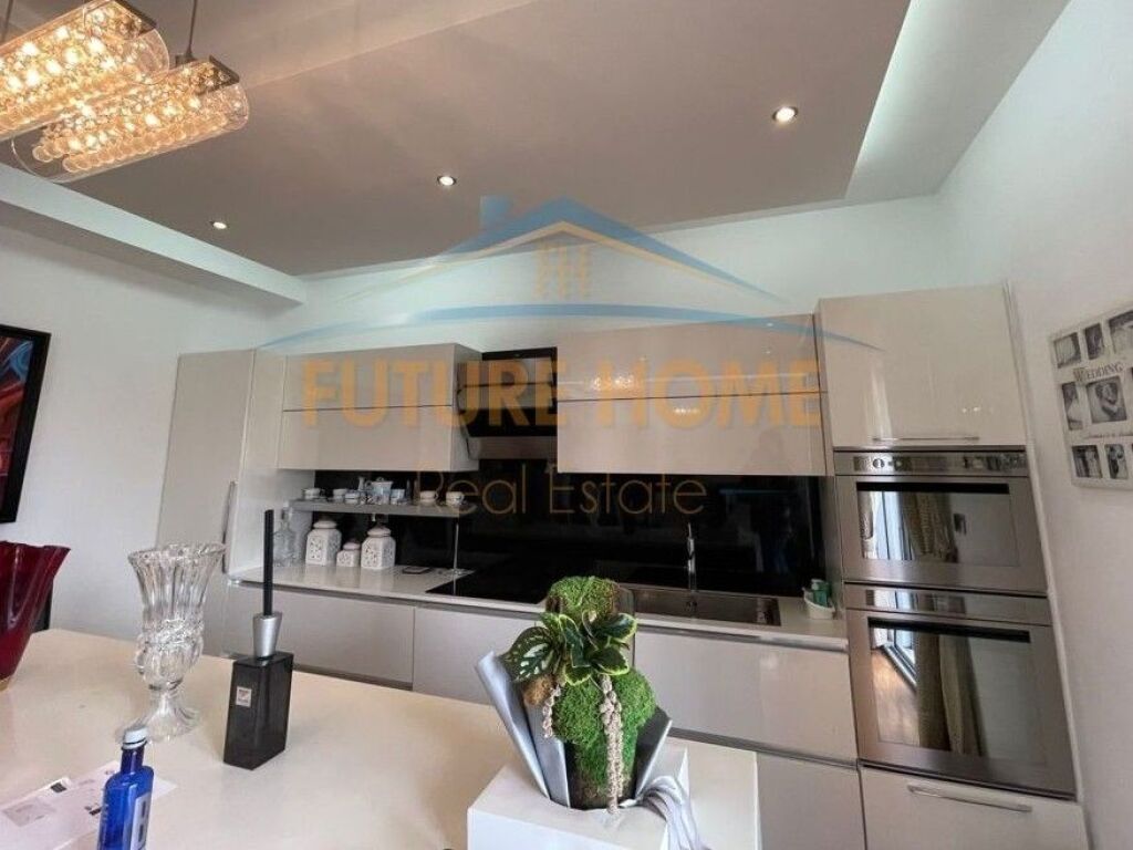 Qera, Apartament 2+1, Bllok