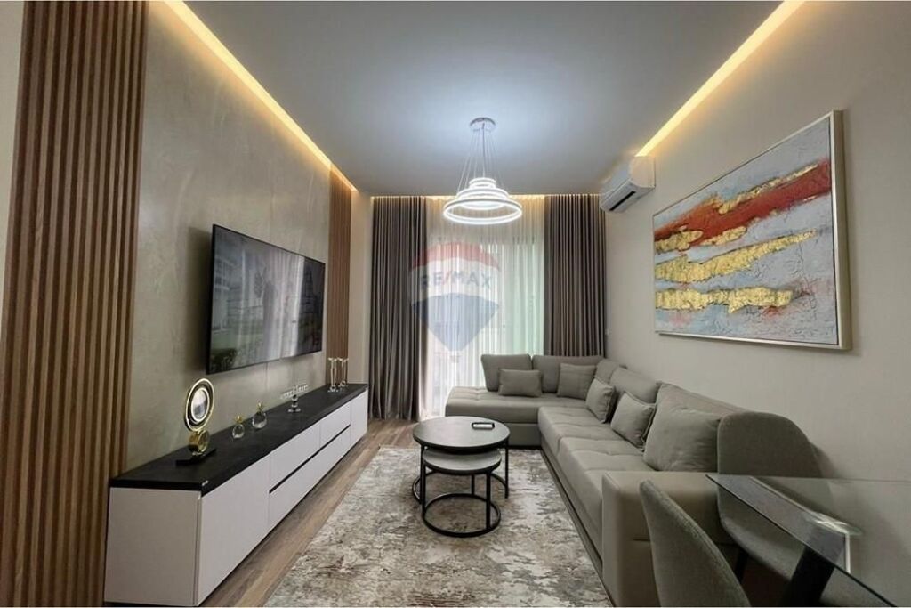 Apartment 1+1, Kosovo Street