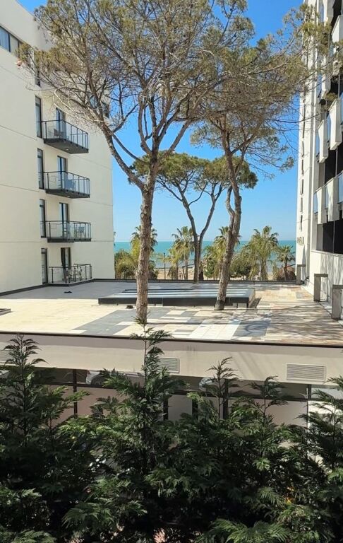 SHITET APARTAMENT 2+1 PRANE ROYAL G MAX, GOLEM