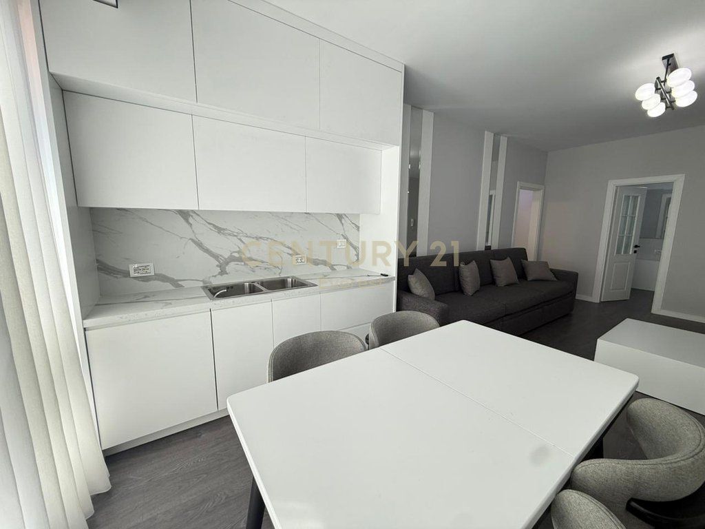 SERVICE COMPLEX, 2+1 APARTMENT FOR RENT