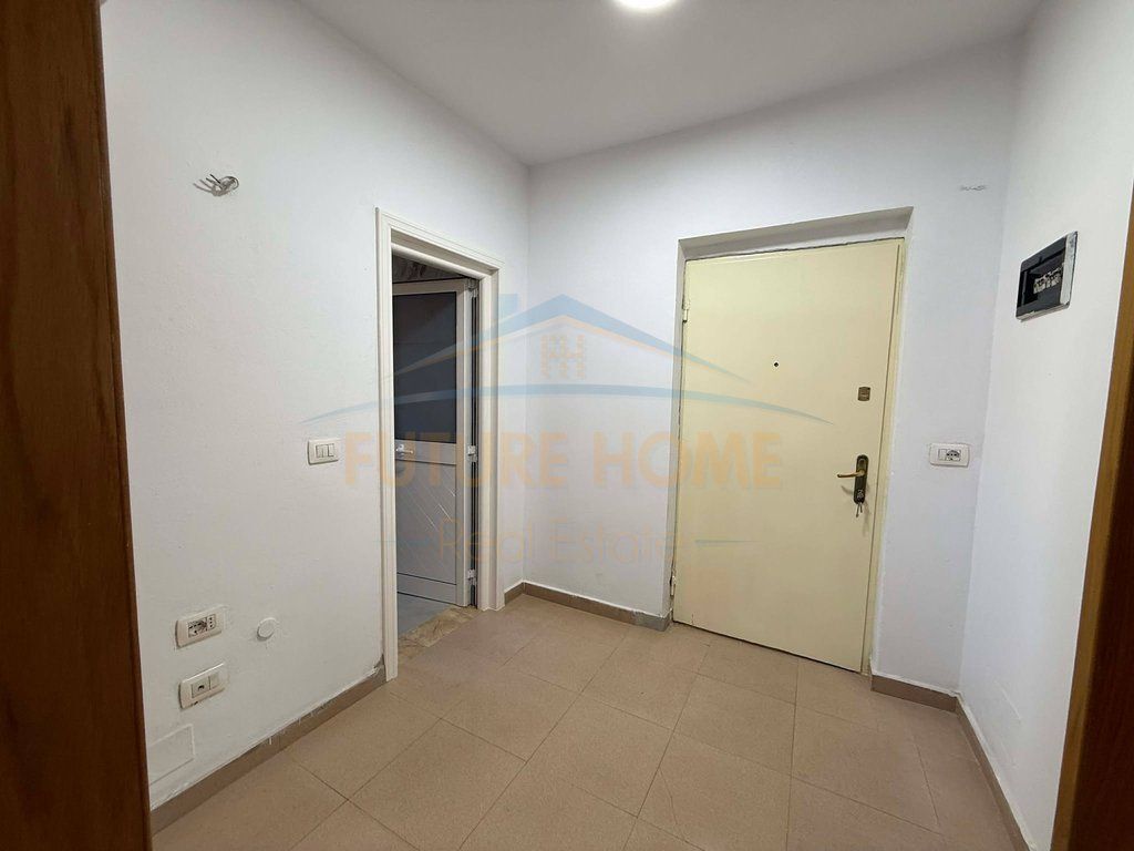 Qera, Apartament 2+1, 21 Dhjetori