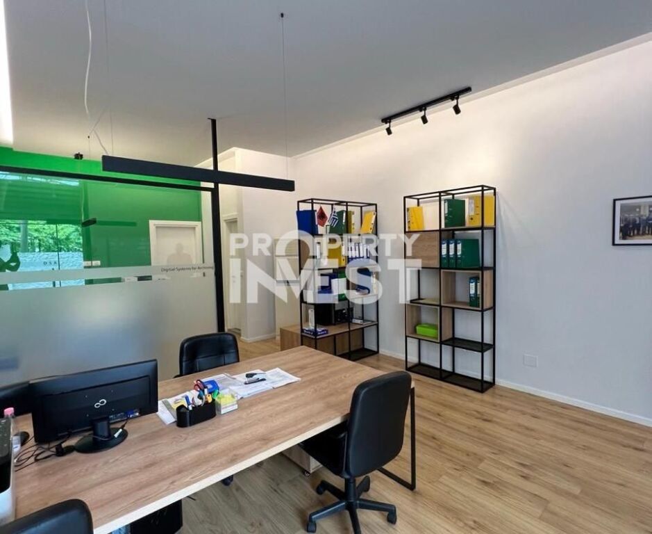 SHOP FOR SALE, STUDENT CITY.