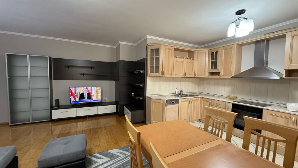 Apartament 2+1 për shitje pranë stadiumit Air Albania – Lokacion elitar në zemër të Tiranës