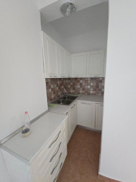 🏡 SHITET APARTAMENT 2+1 – PRANË DREJTORISË SË POLICISË, DURRËS
