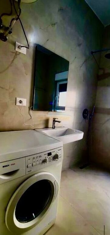 ✨ 1+1 Moderno in Affitto a Ali Demi Kadiu – Spazio Massimo! 🏠