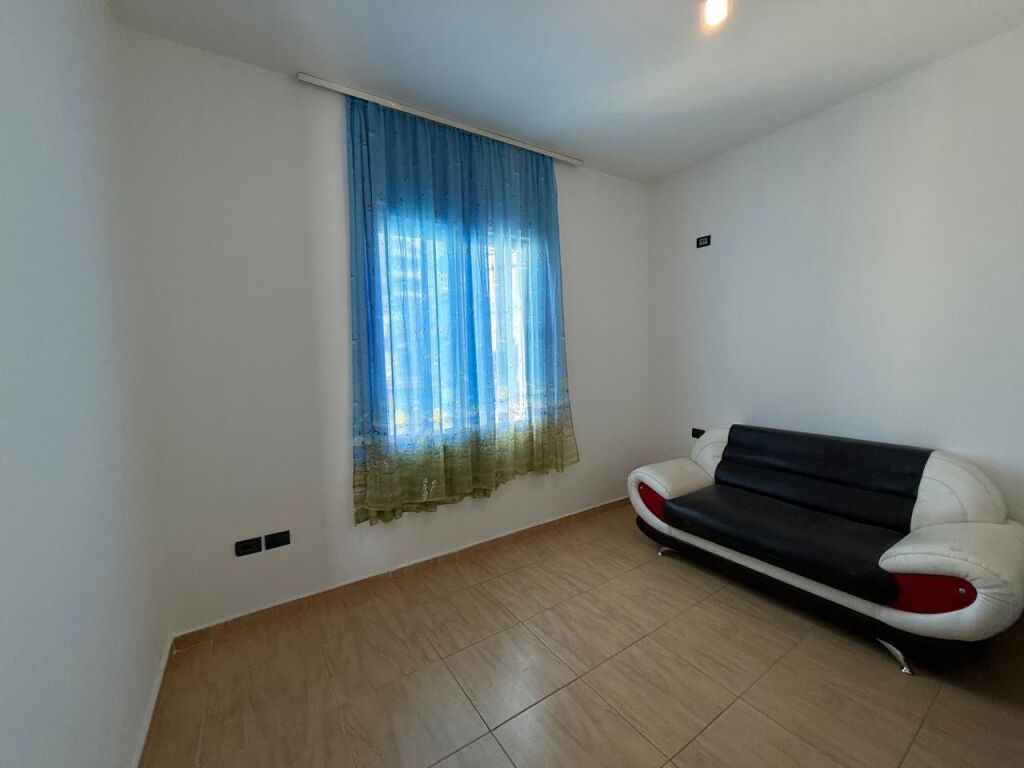 Apartament 1+1 me qira