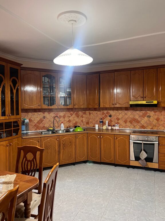 Jepet me qira 2+1+2 Laprake 500 mije leke