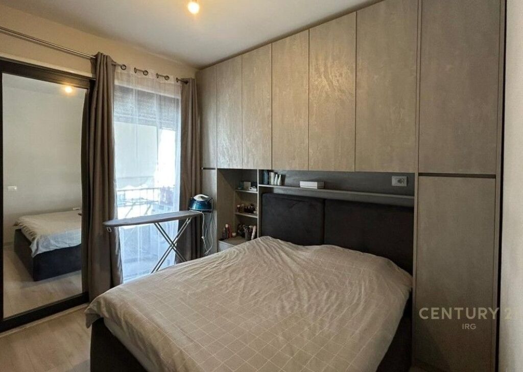 We sell 1+1 apartment with parking space in Kinostudio