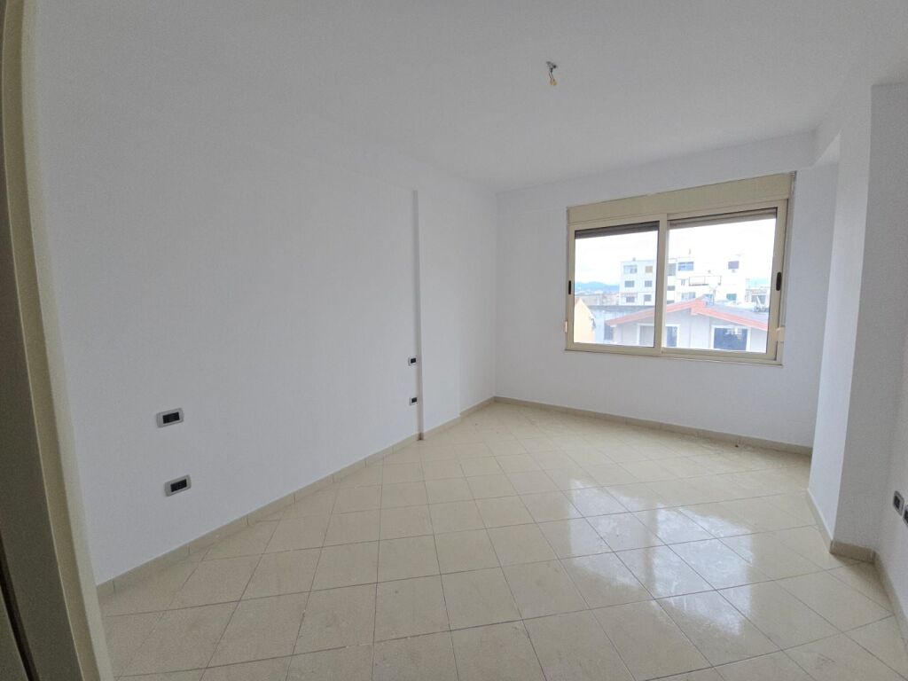 🏡 SHITET APARTAMENT 2+1 – PRANË DREJTORISË SË POLICISË, DURRËS