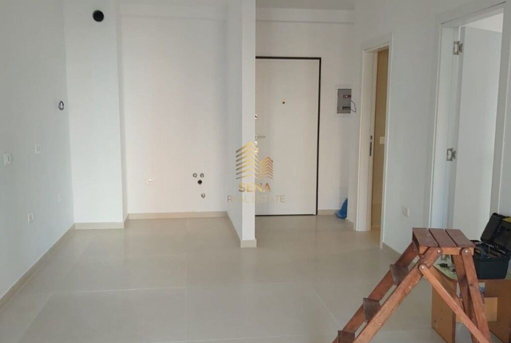 Affitto, Locale Commerciale, 1+1+blk, Complesso Zirkon – Via Congresso di Manastir, 55.000 Leke /mese