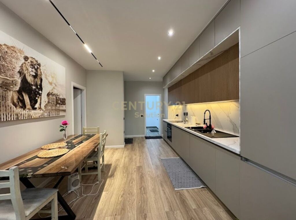 AFFITTIAMO APPARTAMENTO 2+1