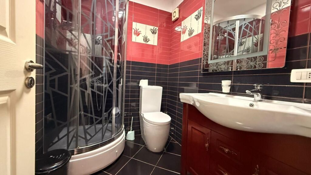 Vile me qira tek Kodra e Diellit