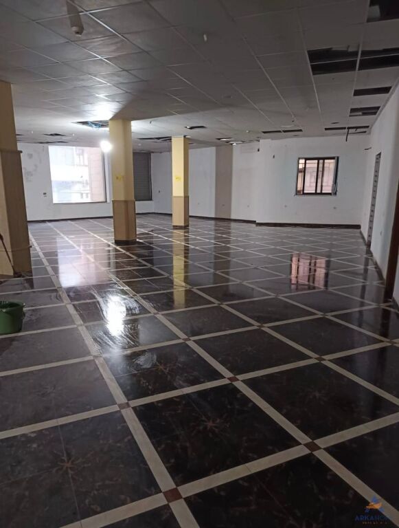 SHITET AMBIENT BIZNESI 1000M2 "RRUGA E ELBASANIT" 1.600.000 EURO